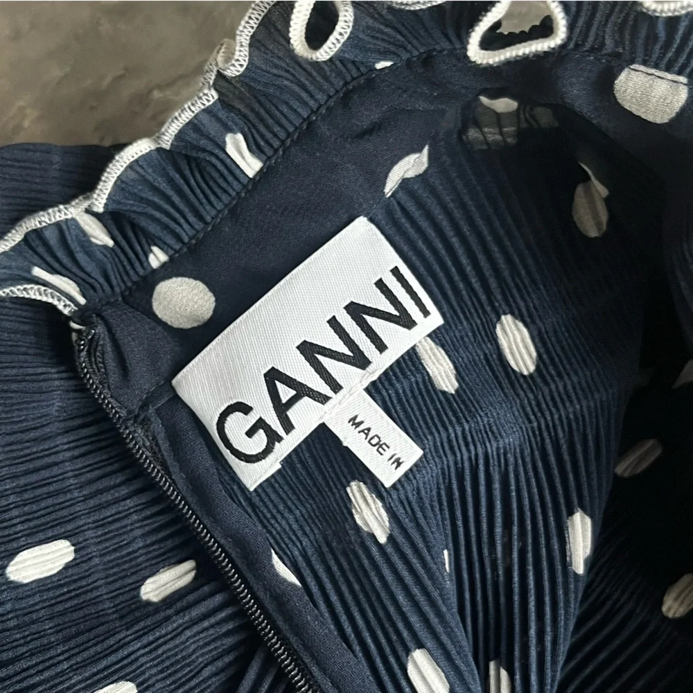 GANNI Navy Polka Dot Ruffle Blouse SIze 36 - Picture 8 of 8
